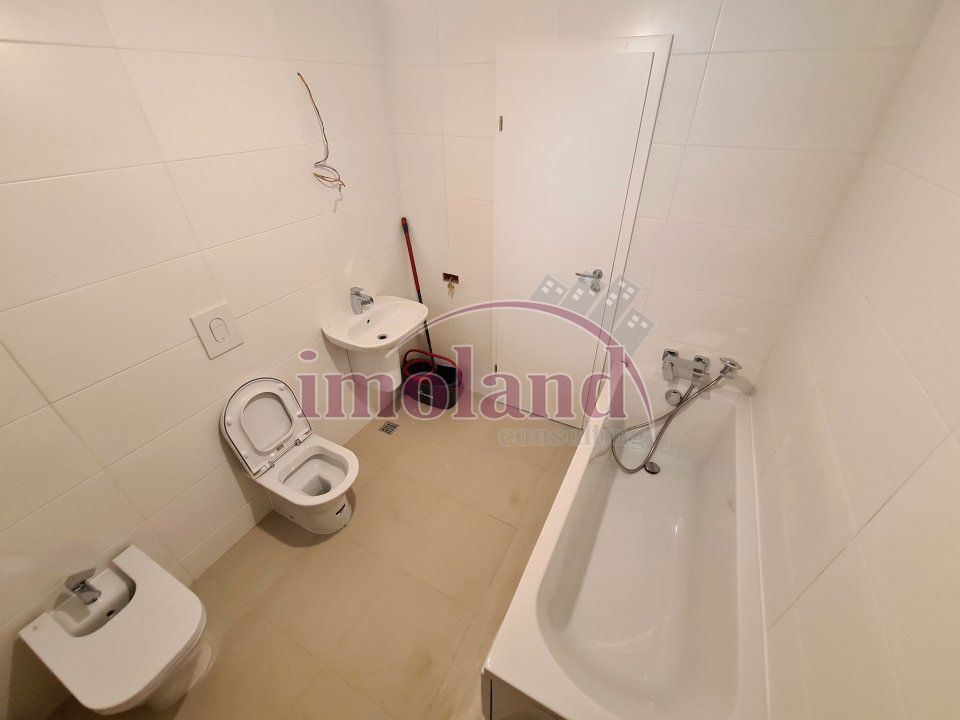 Apartament de vanzare in vila - 3 camere - central - Schiță 7