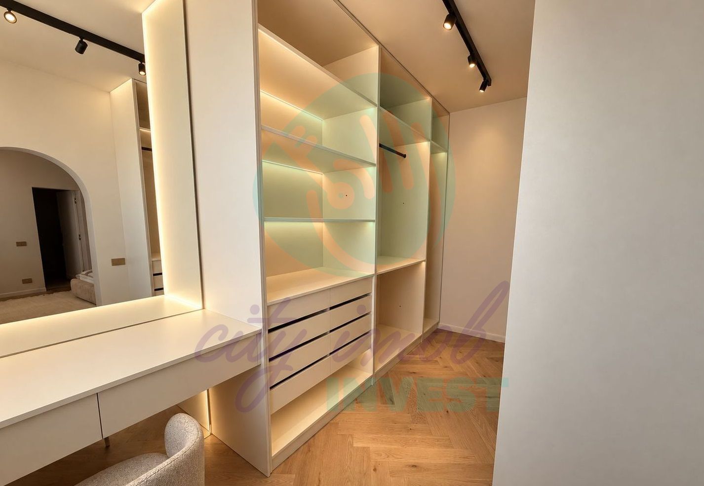 Apartament spectaculos cu 3 camere și dressing walk-in | Design premium | Vedere - Poză 13
