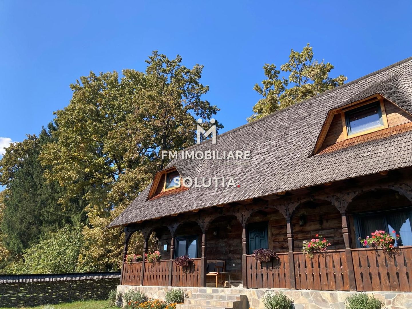 Pensiune agroturistică: 3 case tradiționale + teren în Desești - Poză 20