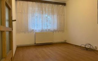 Vanzare apartament cu 3 camere,etajul 1,decomandat - M3, Târgoviște - Poză 3