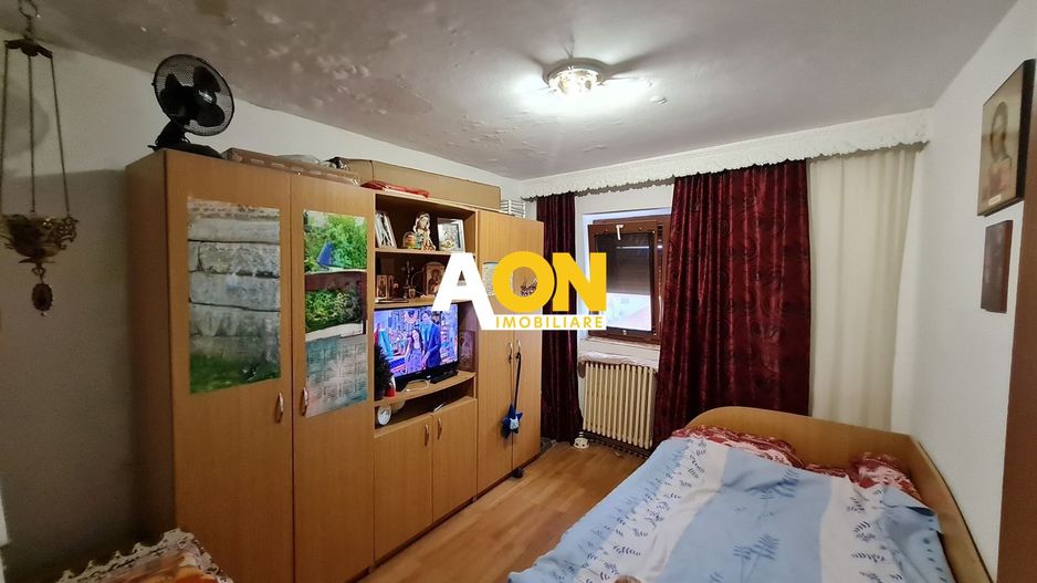 Apartament 3 camere, Decomandat, 69 mp, Zona Cetate - Poză 8