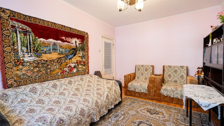 APARTAMENT 2 CAMERE SEMIDECOMANDAT ZONA NUFARUL - Poză 4