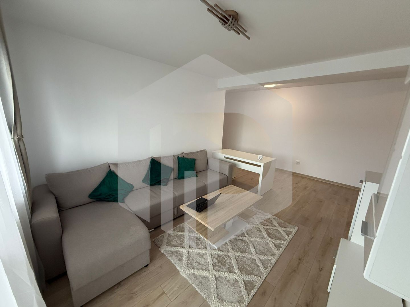 Apartament 2 Camere - Etaj 3 - Selimbar - Prima inchiriere - Poză 2