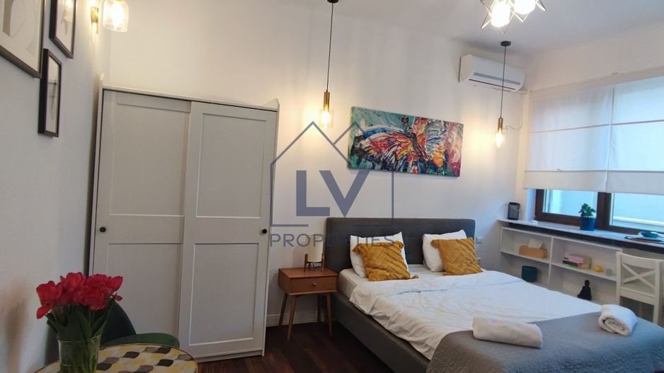 Ultracentral Moxa Victoriei Airbnb 3 garsoniere - Poză 1