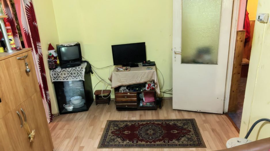 Apartament 3 camere 45 m² Romulus Cioflec - Poză 4