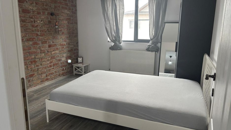 Vila 23 august 4 camere,  teren 230m2 - Poză 3