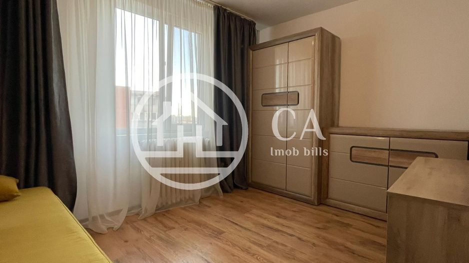 Apartament de inchiriat cu 3 camere in zona Decbal, Oradea. - Poză 2