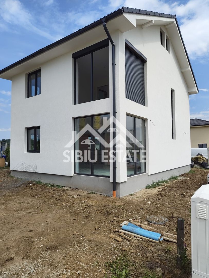 Casă Premium individuala în Cristian, Sibiu - Poză 1