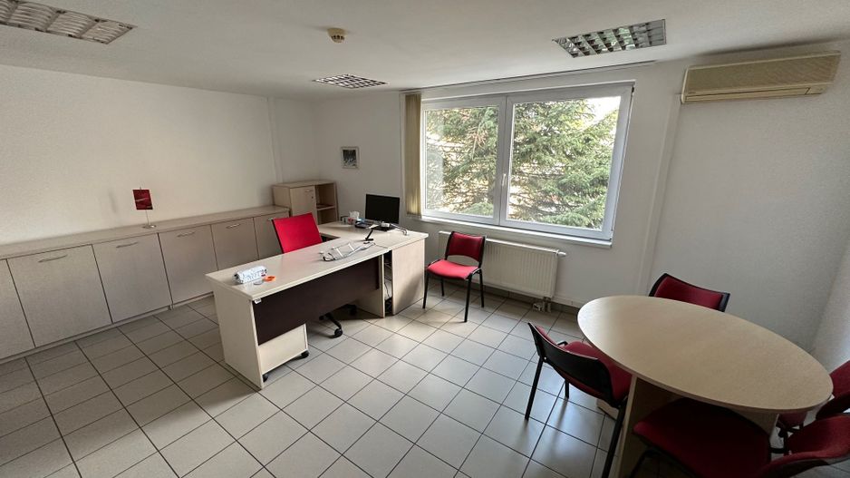 Pretabil grădiniță , clinica zona Lipovei - Poză 19