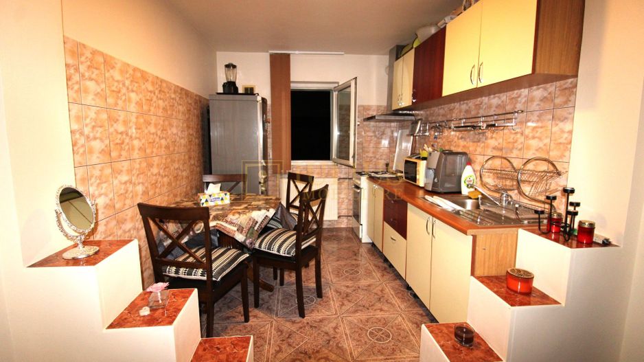 2 camere, izolat, zona liniștită, situat langa parcul Bucovina - Poză 2