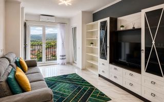 Apartament modern cu 3 camere ready to move si parcare in Buna Ziua - Poză 3