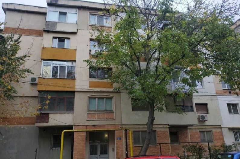 Apartament 2 camere Calarasi - Poză 1