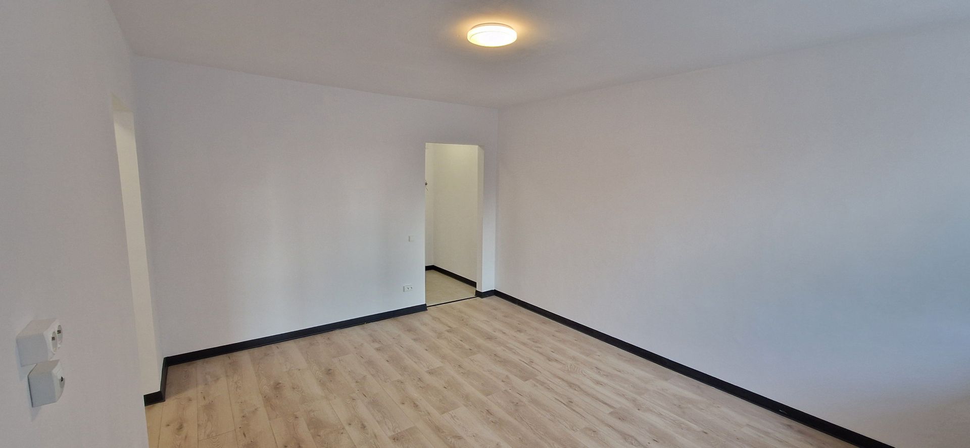 Proprietar - Vand apartament 2 camere Zona Drumul Taberei - Poză 3