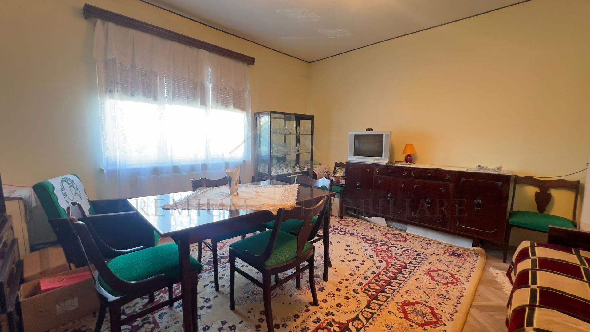 Apartament 2 camere decomandat zona centrala 36,500 euro negociabil - Poză 2