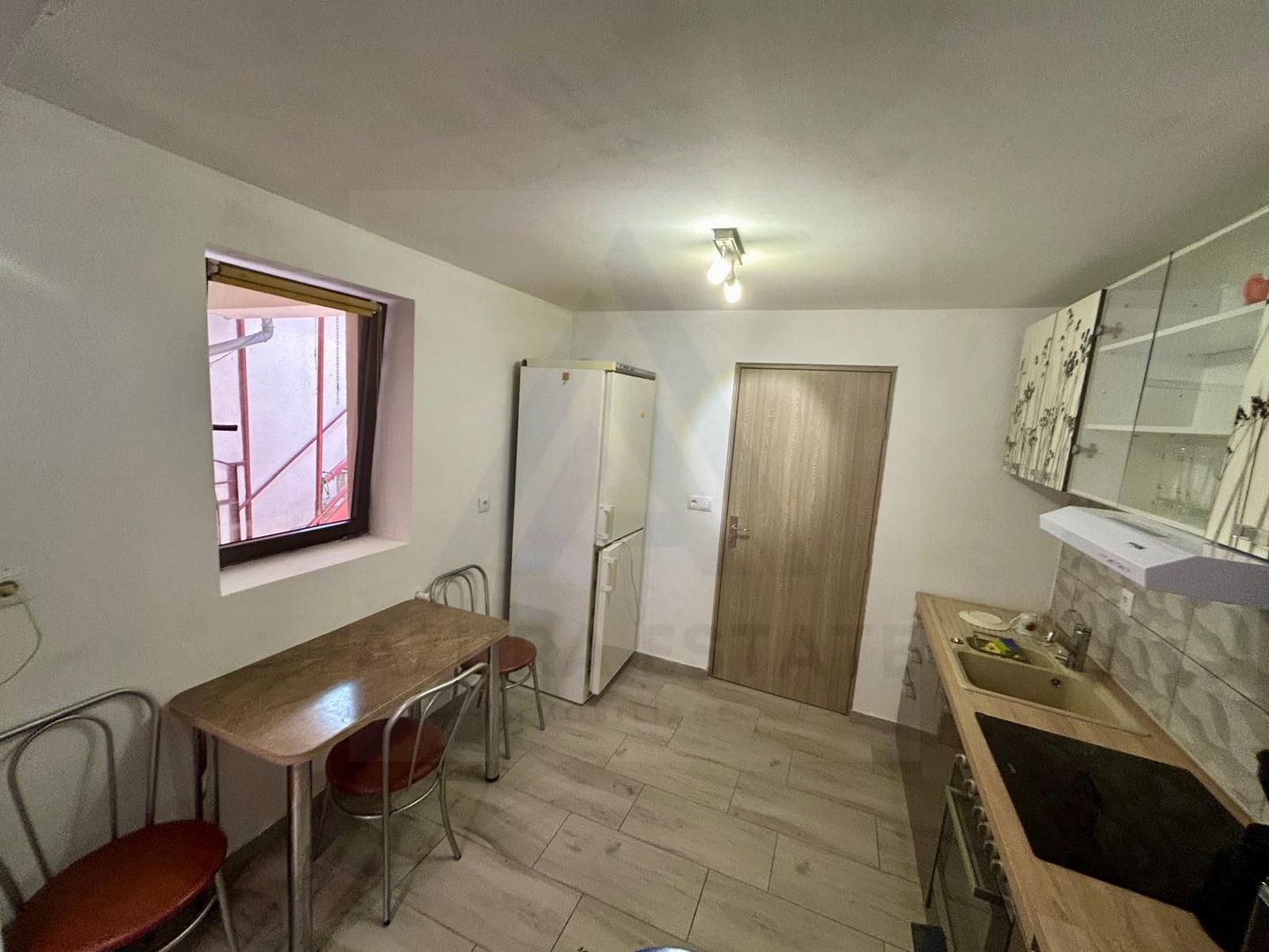 Casa 4 camere 100 mp Tiglari - Poză 6