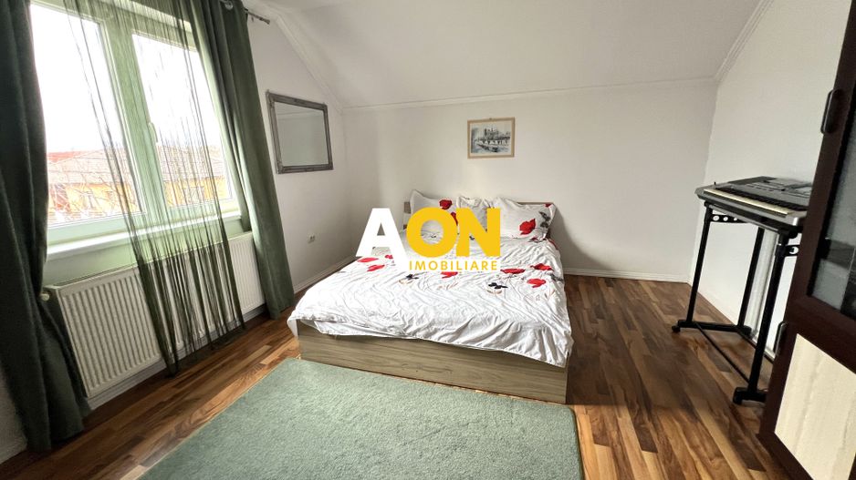 Casa de vanzare - 5 Camere, 2 Bai,  Garaj, 1000mp Teren - Poză 21