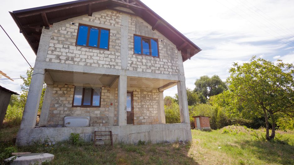 Vânzare, casă 2 nivele , str.  Odihna Satului, Dumbrava - Poză 1