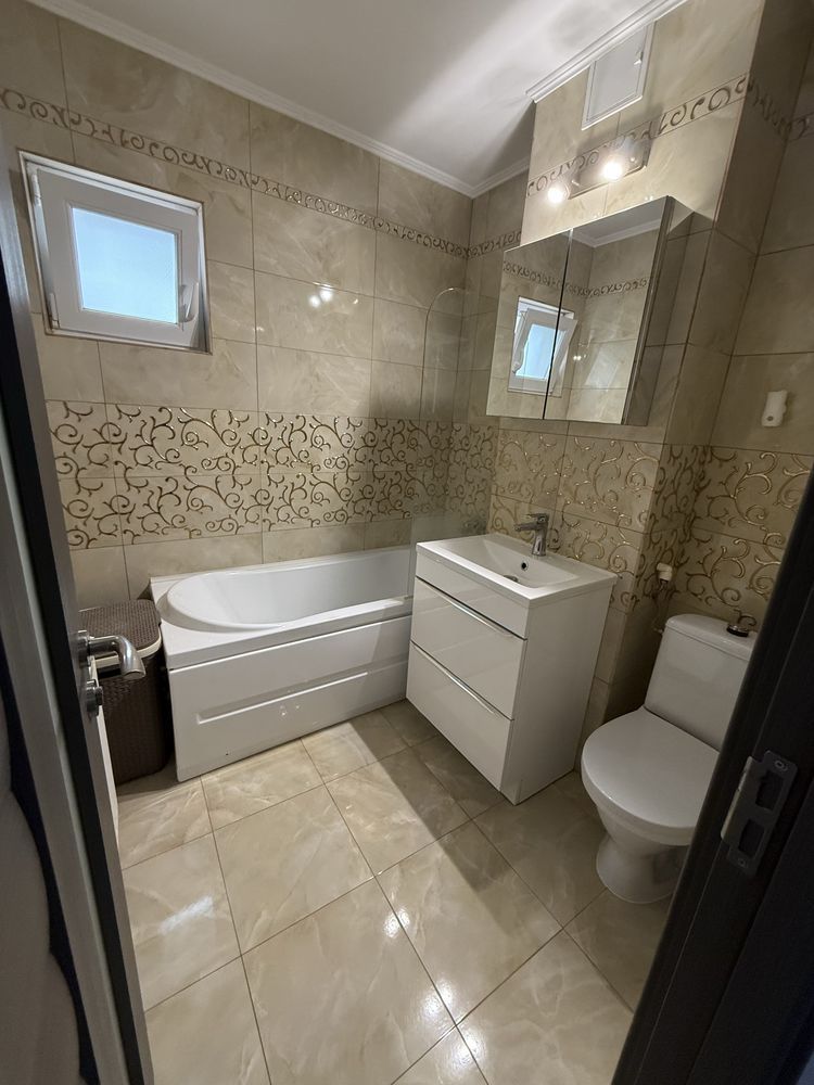 Apartament 3 camere Piata Centrala et 2,renovat toatal - Poză 6