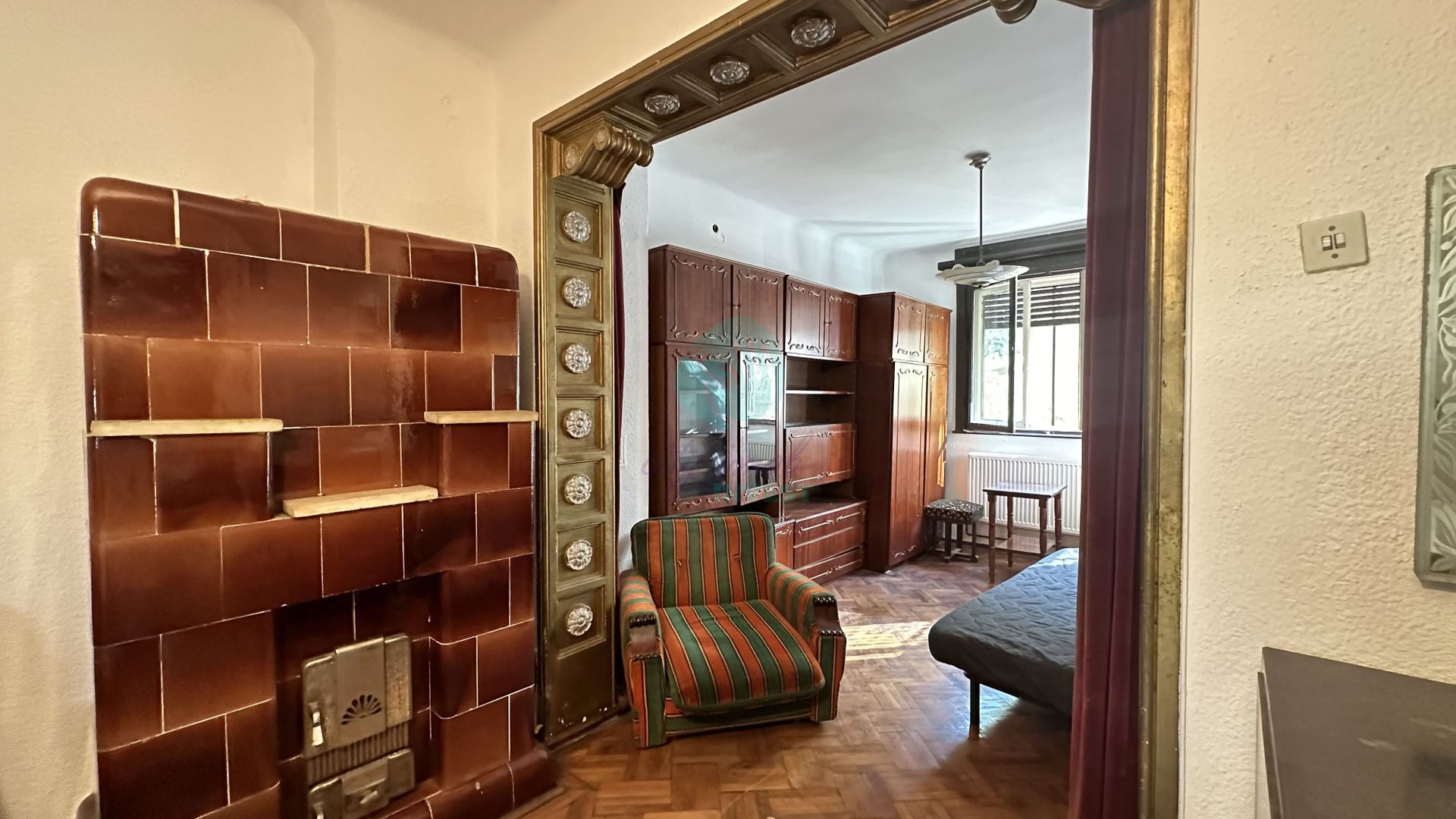 Vila boema in VATRA LUMINOASA - Poză 2