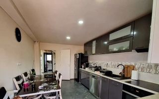 Duplex spațios în zona Edgar Quinet . - Poză 4