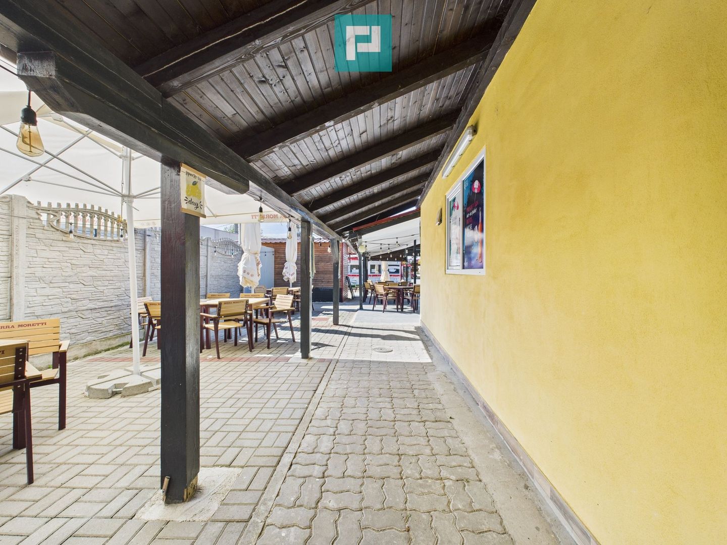 Afacere la cheie pe Plaja Ghioroc. - Poză 4