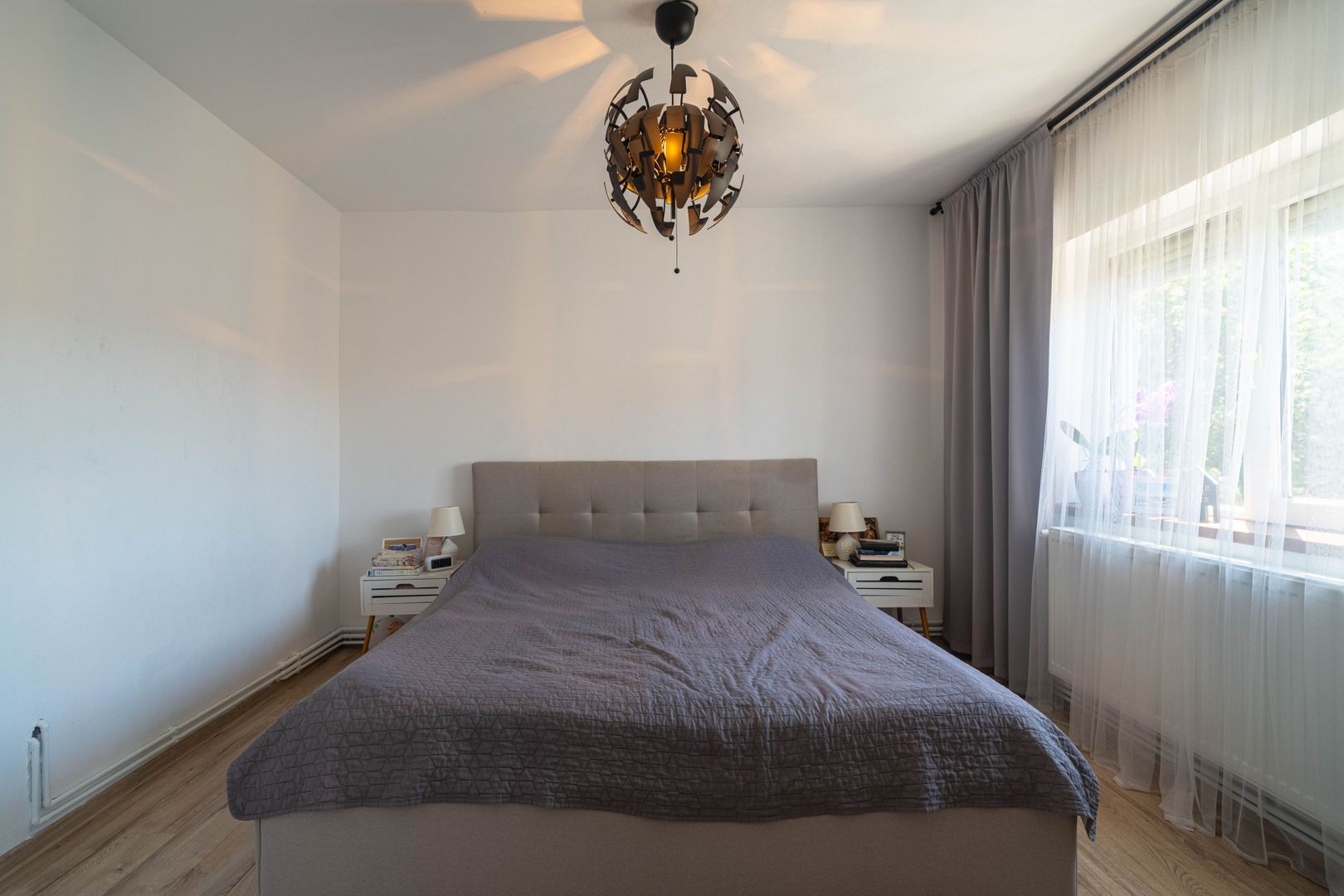 Apartament 5 camere Vlaicu – Renovat, 2 băi, centrală proprie - Poză 4