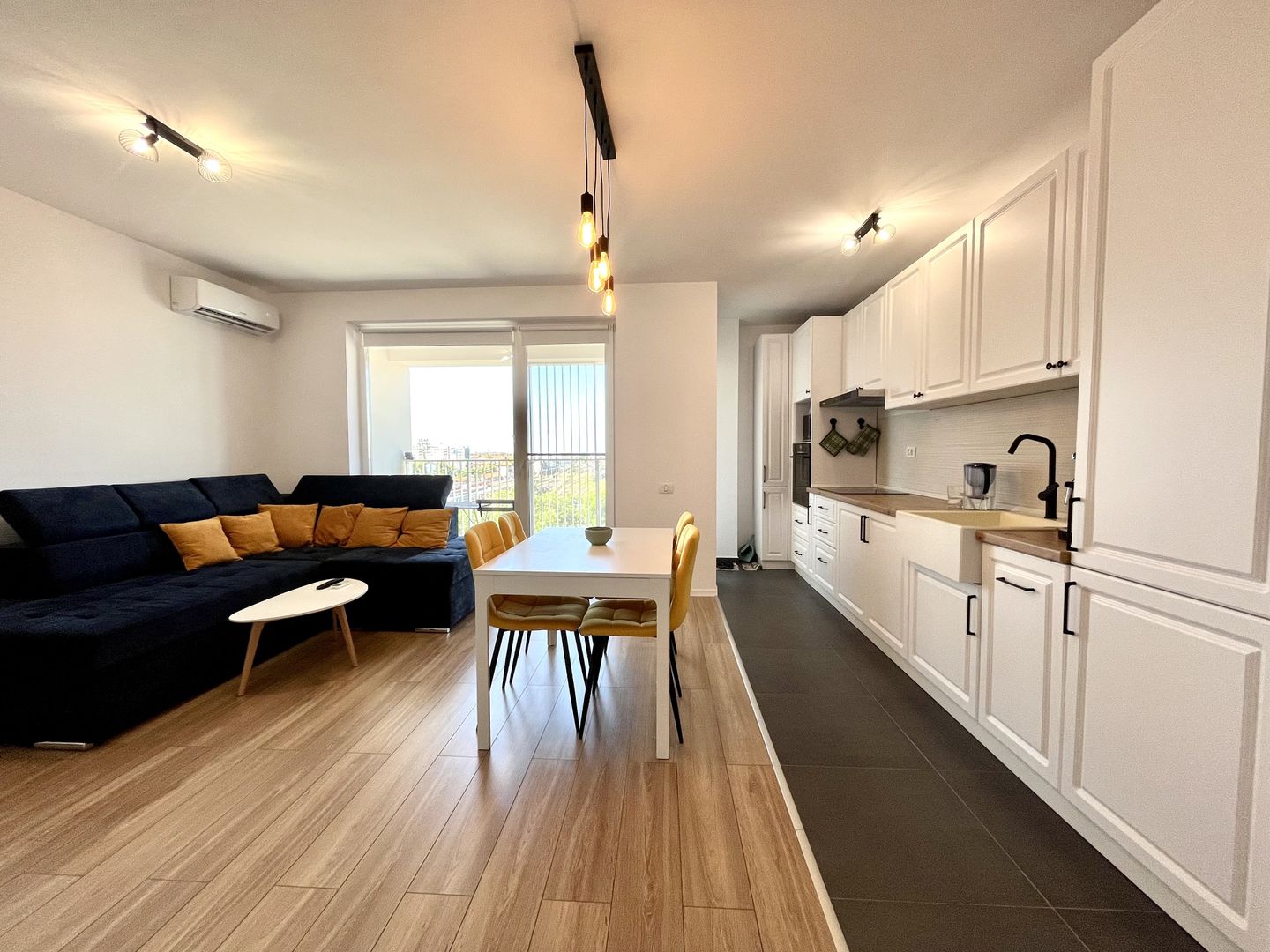 Apartament 2 camere, elegant si vibrant,  zona Central- City of Mara - Poză 6