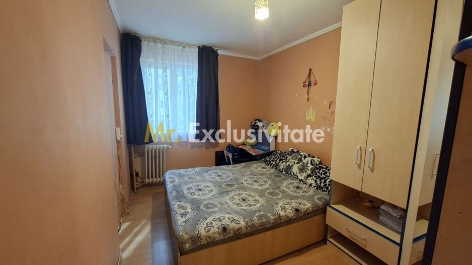 Apartament de 2 camere et.1 zona Piață Razboeni - Poză 2