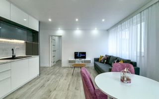 Apartament cu 3 camere de închiriat în zona Centrală - Poză 9