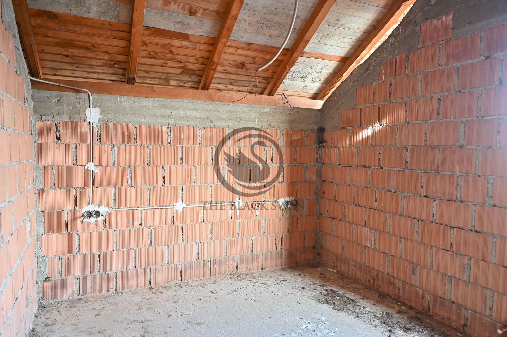 Casa la rosu de vanzare | Iordacheanu - Valea Cucului | Comision 0% - Poză 14