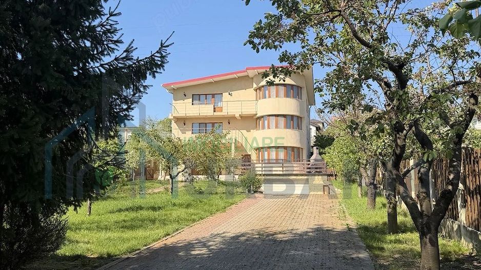 Casă de vânzare, 400 mp, pe malul Lacului Ezăreni, Iași - Poză 1