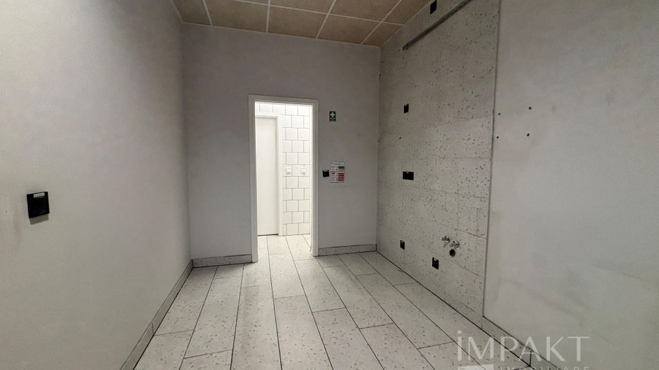 Spațiu comercial open space- 550mp - Poză 14