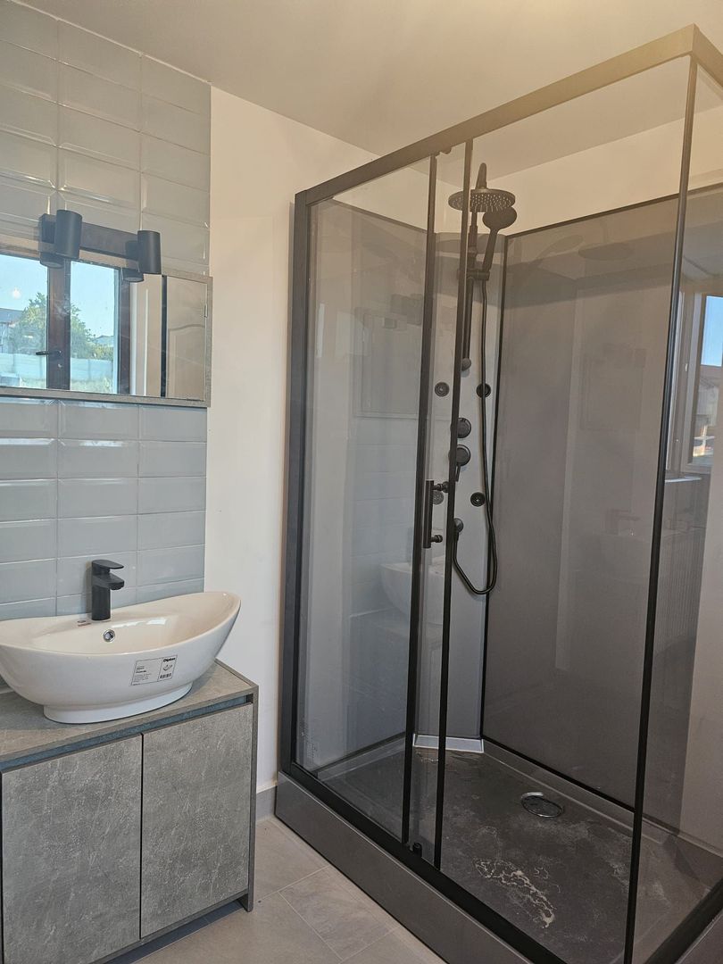 Vila noua, P+1E, mobilata si utilata - zona Bariera Traian - Poză 10