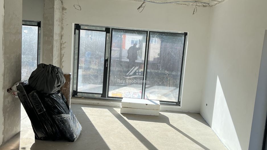 Casă construcție de Lux de vânzare în Șelimbar zonă bună - Poză 8