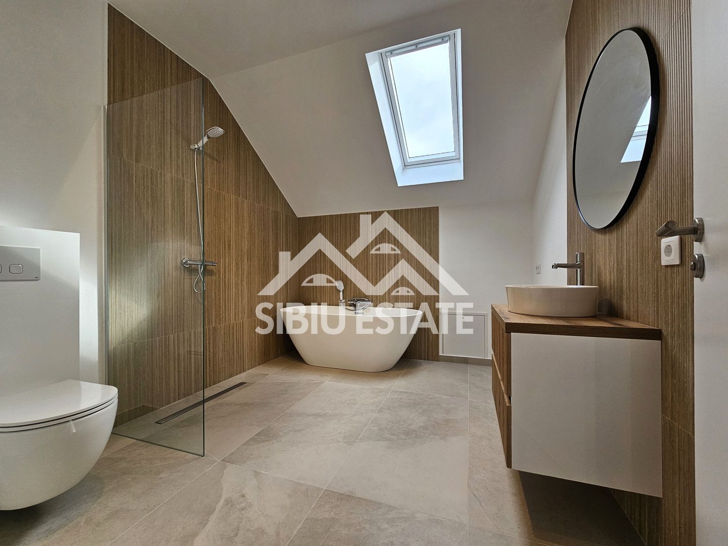 Casa LA CHEIE mutare rapida - Poză 3