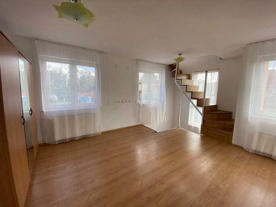 Vila luminoasa Crangasi/ Giulesti,  245 MP construiti, utilitati, 340000 EUR - Poză 6