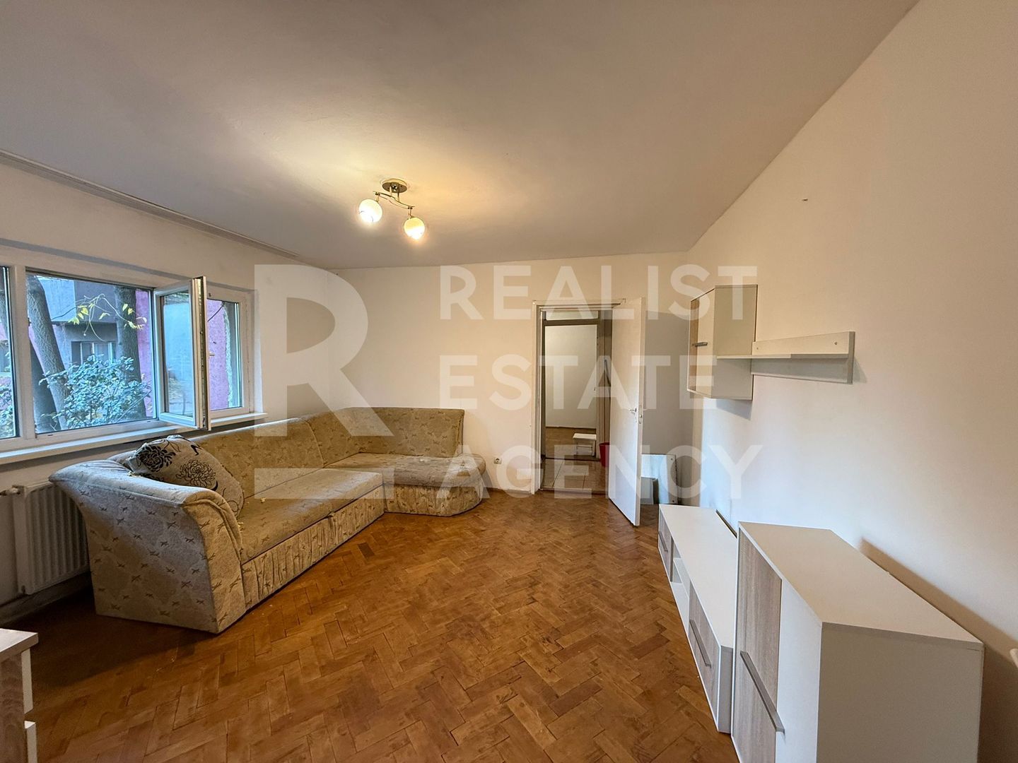 Vânzare, apartament, 2 camere, plus anexa - Poză 1