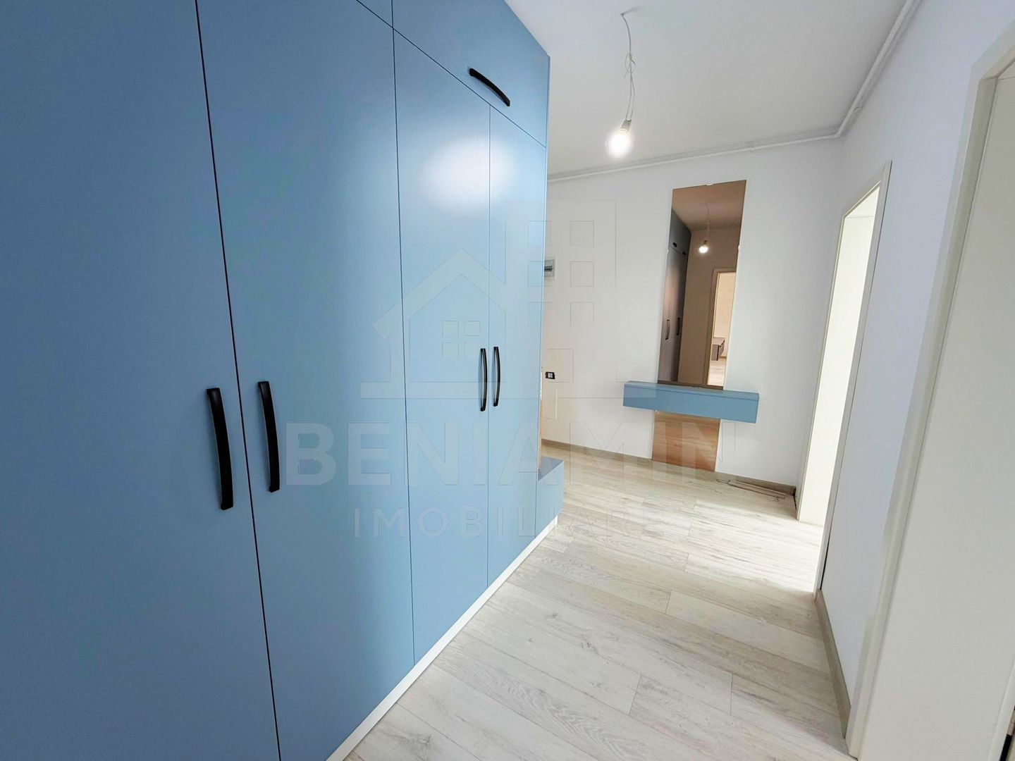 2 Camere-Coresi-Parcare subterana-55mp-Nelocuit-Mobilat-Utilat-Liber - Poză 8
