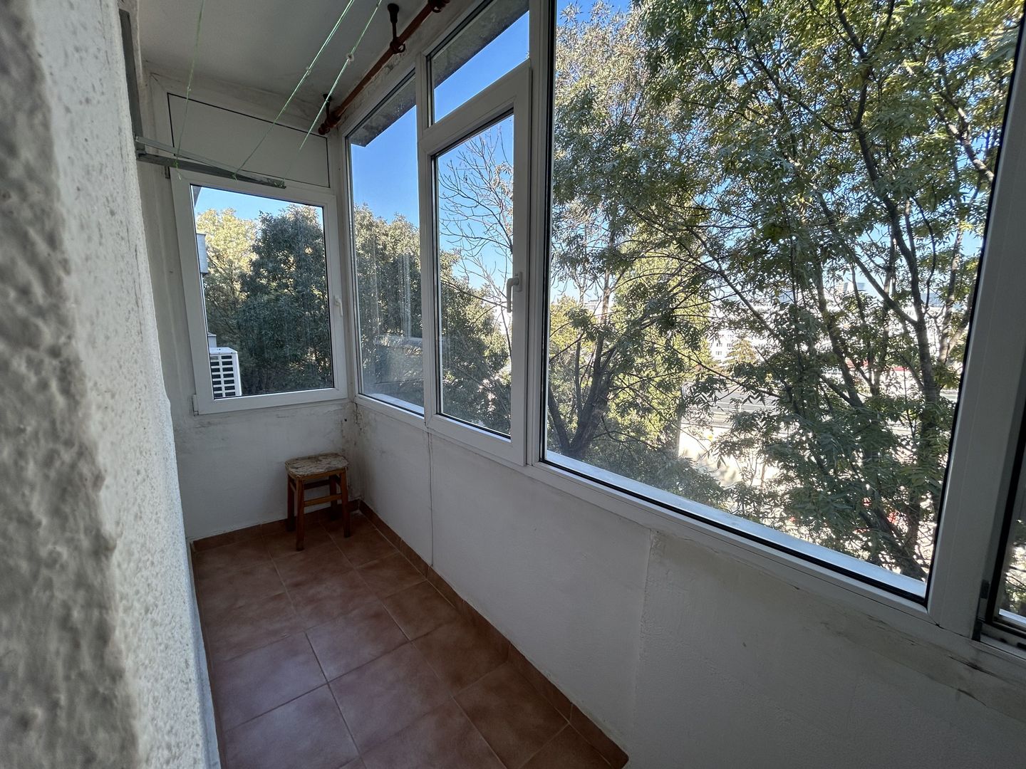 APARTAMENT 2 CAMERE METROU 1 MAI - Poză 8