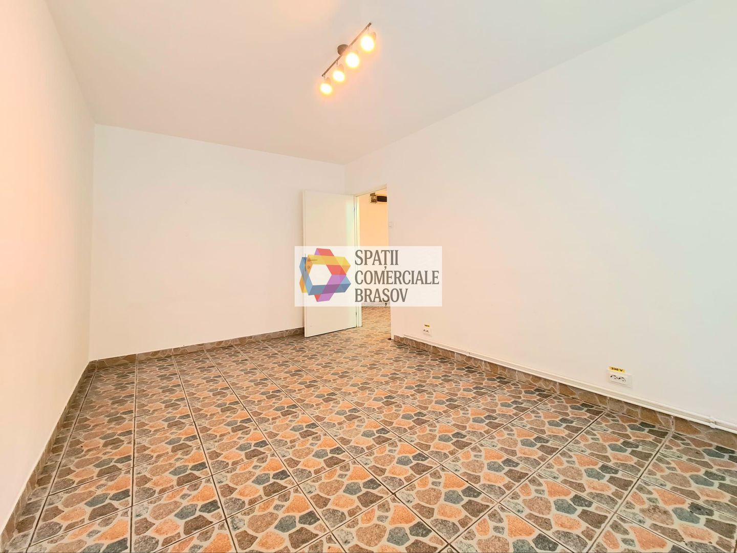 Apartament cu doua camere, zona Racadau 55 mp - Poză 9