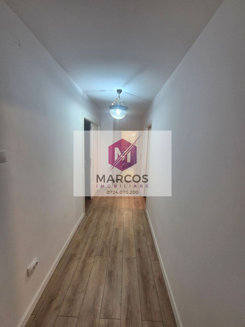Vand apartament 3 camere Centru - Poză 5