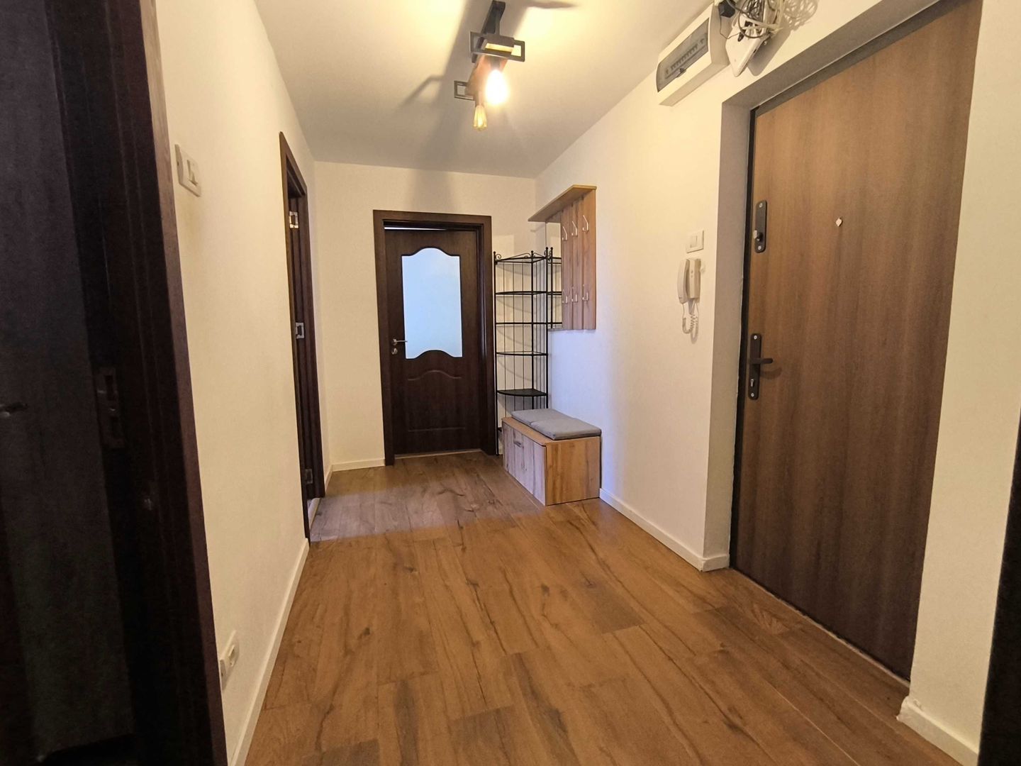 APARTAMENT MODERN - DOROBANTI - Poză 3