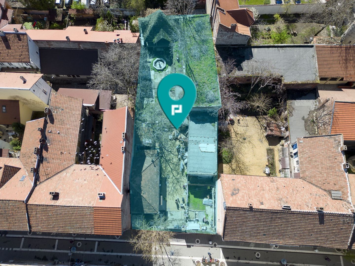 Teren ultracentral 1200mp și construcții - Poză 2