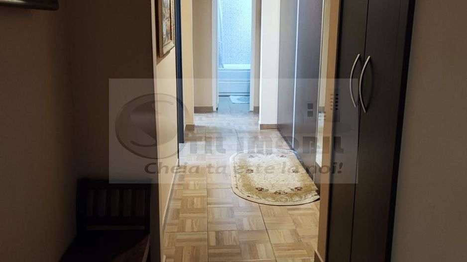 Apartament 3 camere decomandat de închiriat – Podu Roș - Poză 3