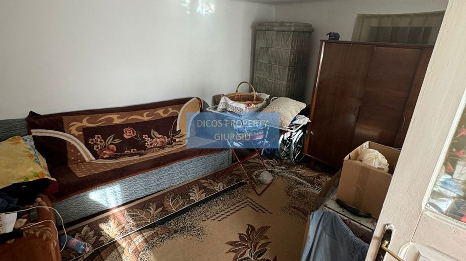 De vânzare  casă situată pe strada Mihail Sadoveanu - Poză 13