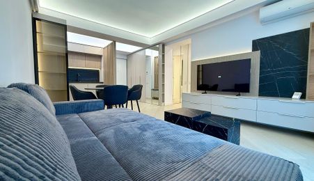 INCHIRIERE DOUA CAMERE CORTINA NORTH