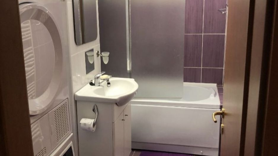 De vanzare apartament 3 camere - Poză 15