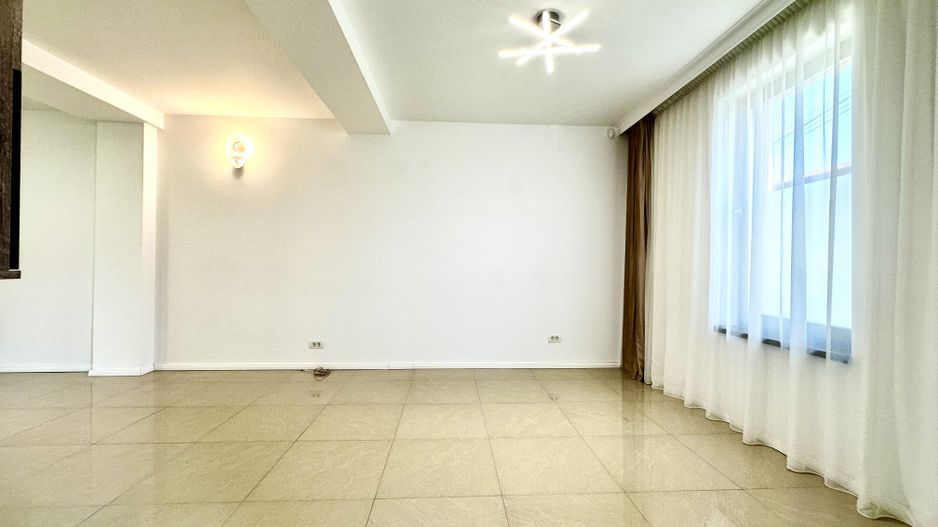 Casa de inchiriat la Liziera Pădurii - intrarea in Dumbrăvița - Poză 13