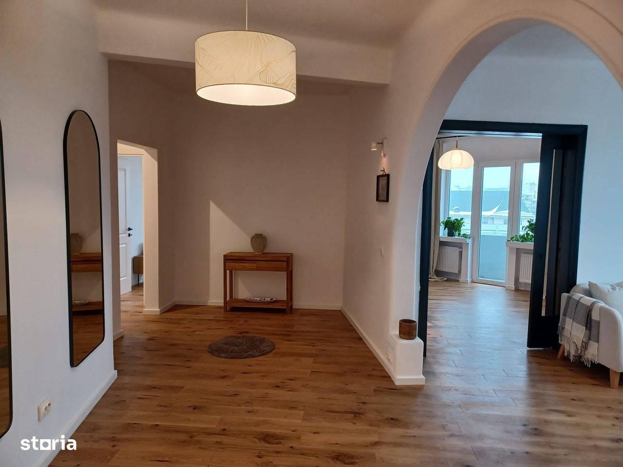 Penthouse ultracentral 4 camere, balcon panoramic, vedere Casa Poporului - Poză 4