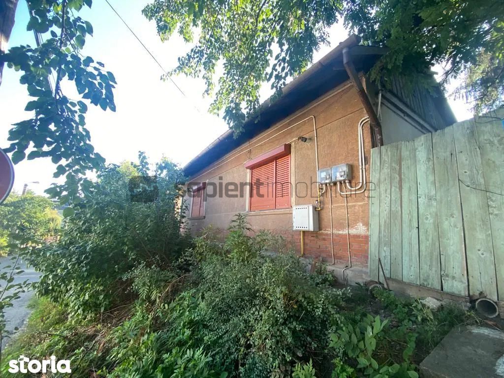 Casa  de renovat  str.Colinelor - Poză 2